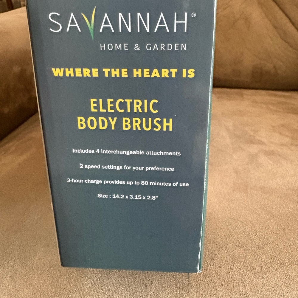 Savannah White and Black Electric Body Brush - Picture 5 of 6